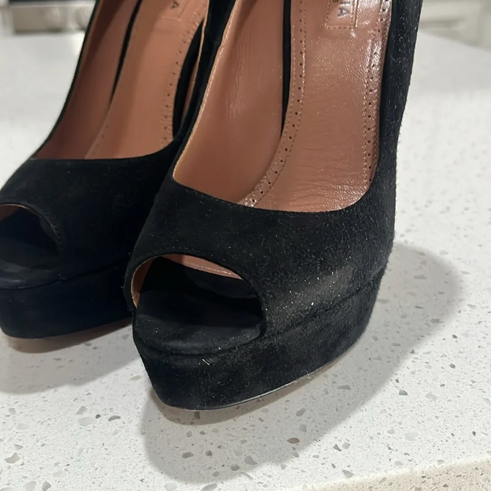 Alaia black suede heels size 37 gorgeous heels
